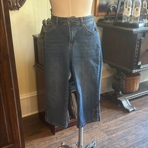 Blue Sz 8 Classic Blue Women's Crop Jeans GUC
